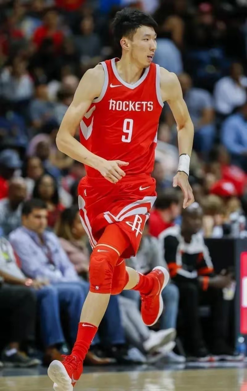 爱游戏官网-包含周琦复出首秀出彩，罗马主场爆冷菲尼克斯太阳，豪取18连胜的词条